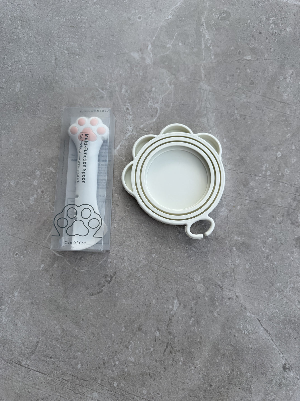 Multifunctional Cat food can opener, scoop and Lid