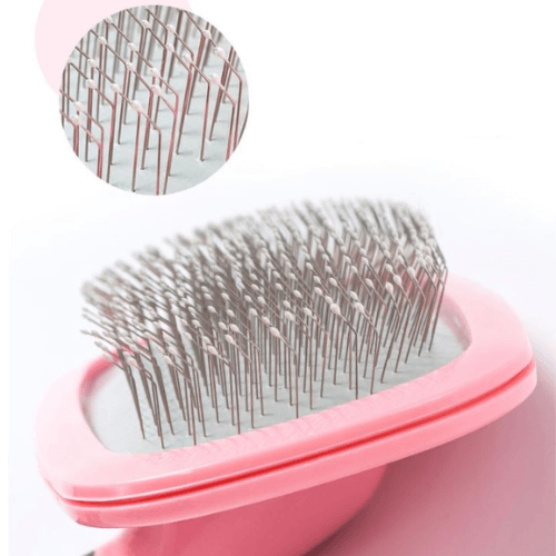 Bristles_on_brush_head_gentle_on_pets_skin_and_fur_Great_for_shedding_pets_Suits_cats_and_dogs.png